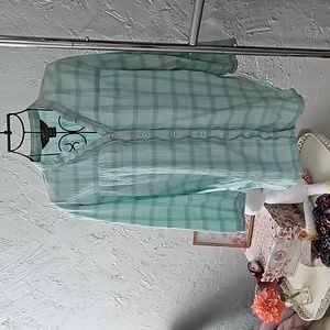 Woolrich cotton button down 3/4 sleeve top. Size XL.